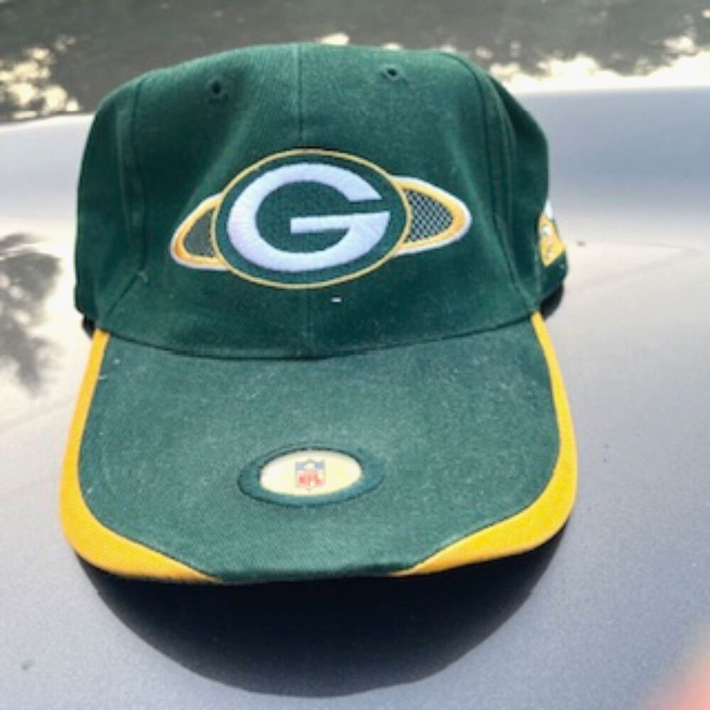 "G" Adjustable Cap . Green Bay Packers . New w/o Tags